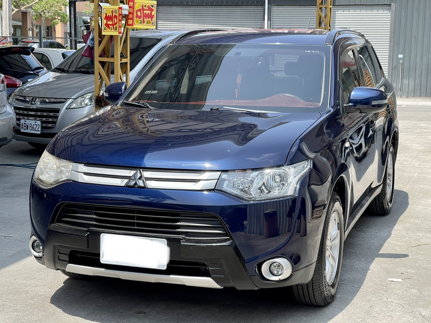 2016 OUTLANDER 2.4 5+2座 售36.8萬 實車實價  第1張相片