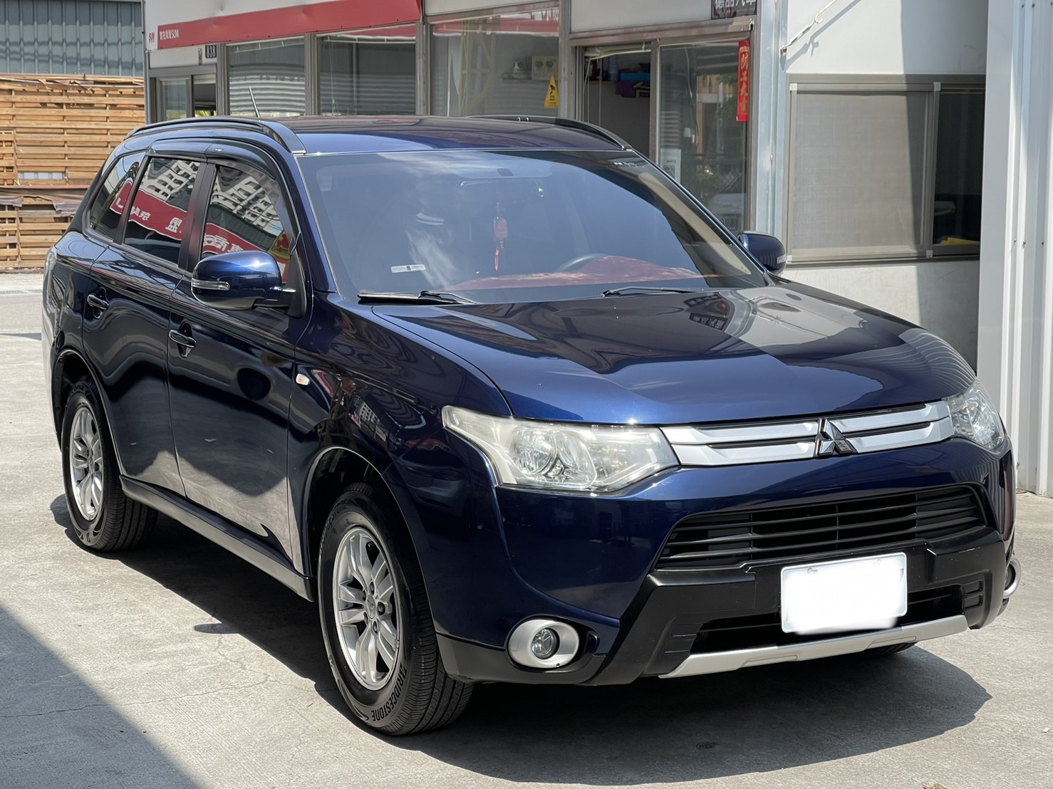 2016 OUTLANDER 2.4 5+2座 售36.8萬 實車實價  第2張相片