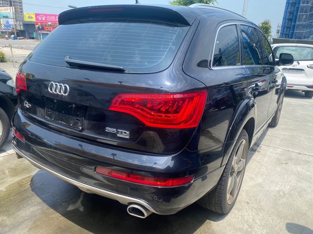 AUDI奧迪 Q7  第2張相片