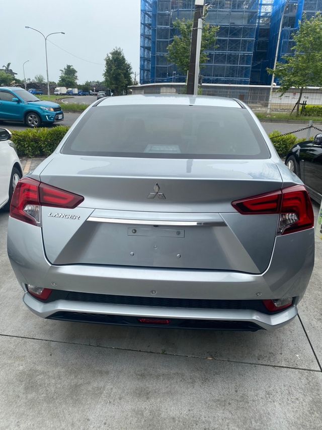 MITSUBISHI三菱 LANCER  第4張相片