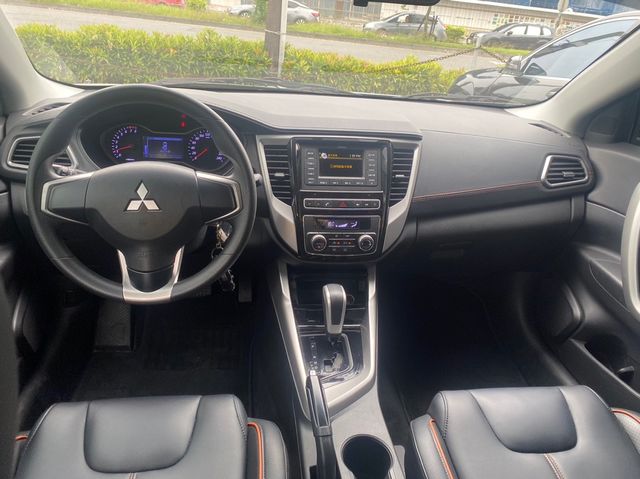 MITSUBISHI三菱 LANCER  第5張相片