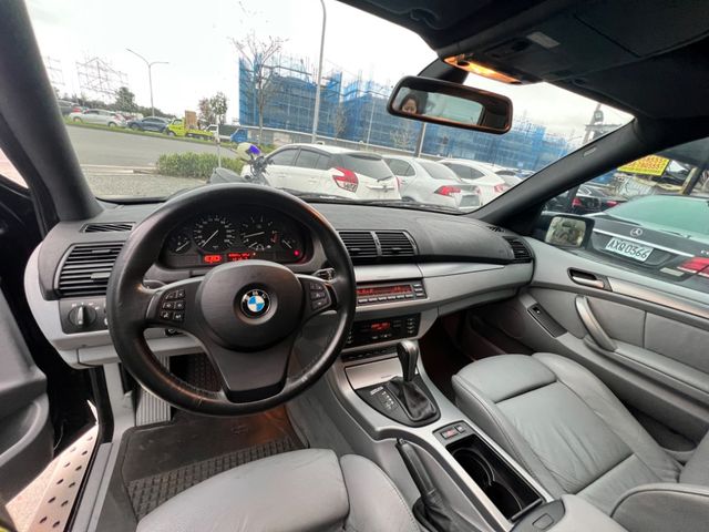BMW寶馬 X5  第13張相片