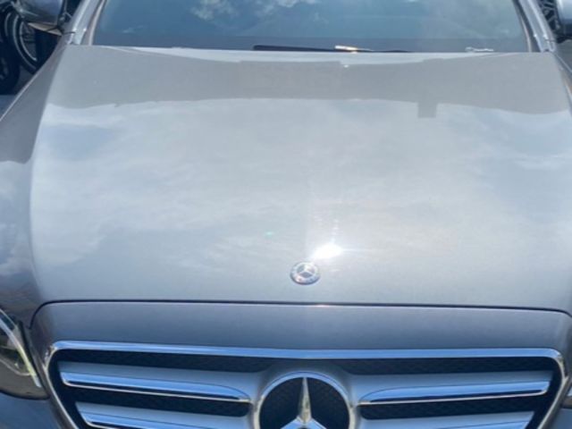 M-BENZ賓士 220E  第3張相片
