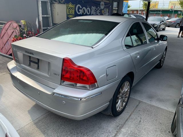 VOLVO富豪 S60  第10張相片