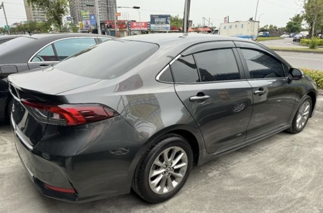 TOYOTA豐田 ALTIS  第3張相片
