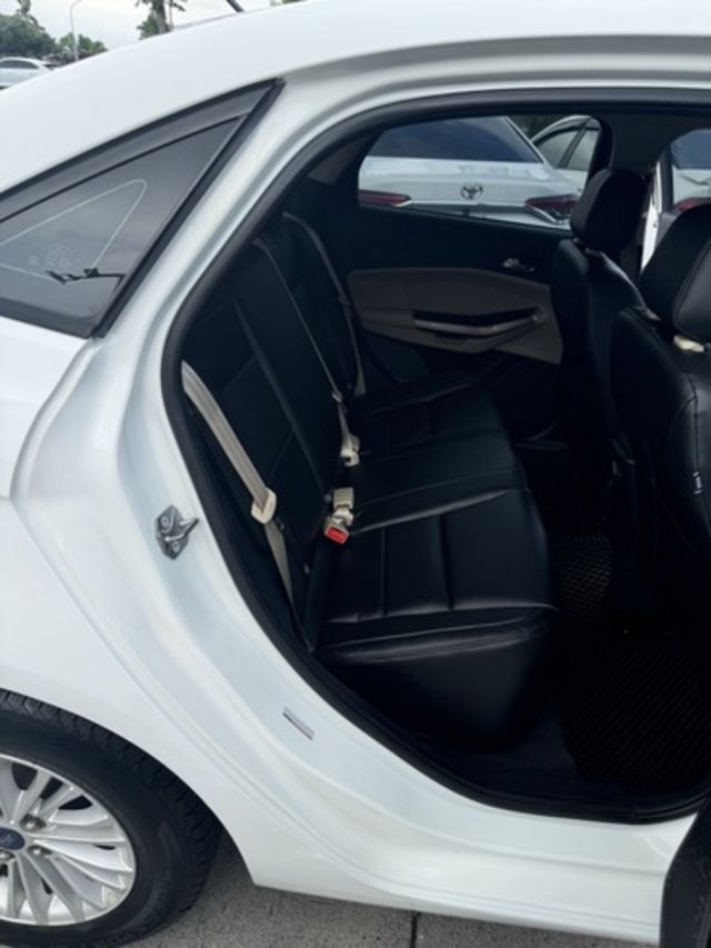 FORD福特 ESCORT  第4張相片