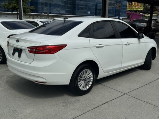 FORD福特 ESCORT  第6張相片