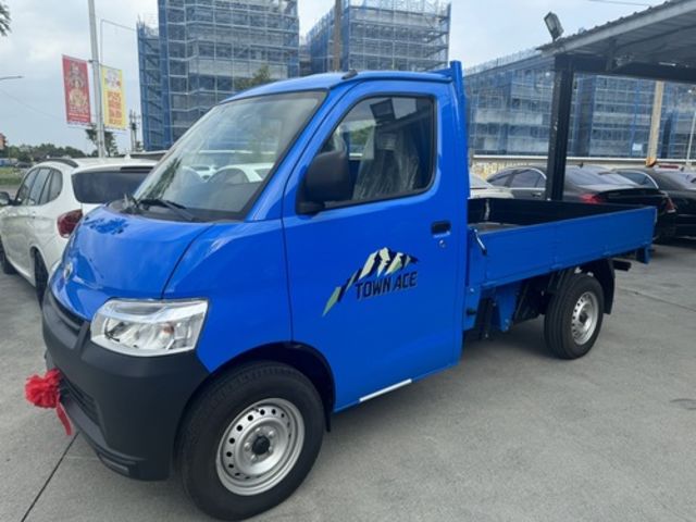 TOYOTA豐田 TOWN ACE  第2張相片