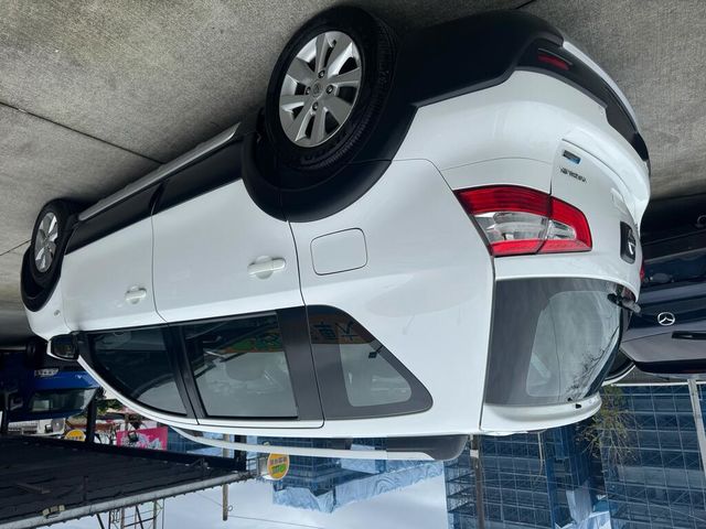 NISSAN日產 LIVINA  第9張相片
