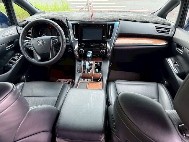 TOYOTA豐田 ALPHARD  第5張相片