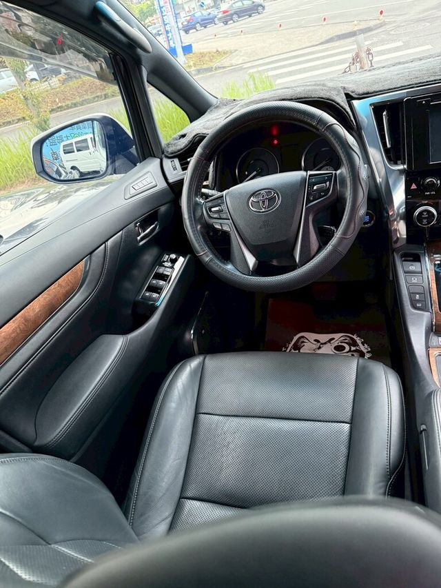 TOYOTA豐田 ALPHARD  第8張相片