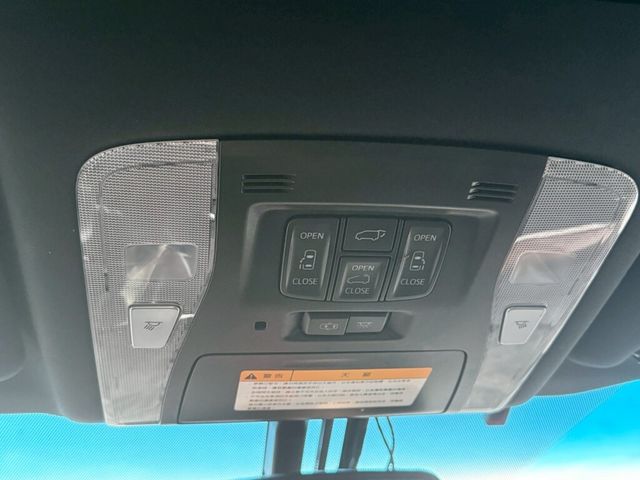 TOYOTA豐田 ALPHARD  第13張相片