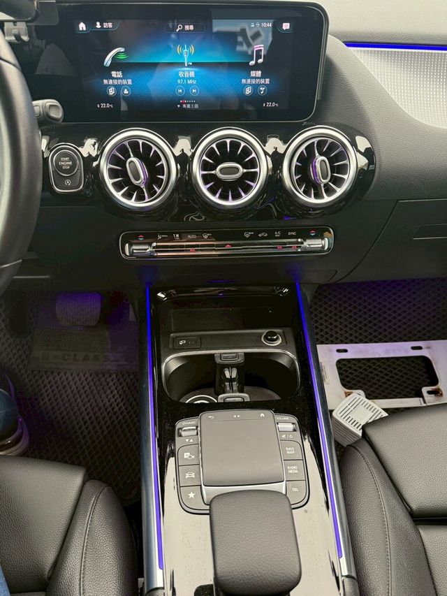 M-BENZ賓士 B180  第13張相片