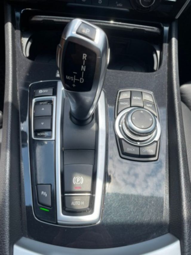 【預約賞車即享網路優惠價】4.4Turbo  盲點 分區溫控 中控螢幕 IKEY 電動椅 電尾門 全景天窗  吸門  第20張相片
