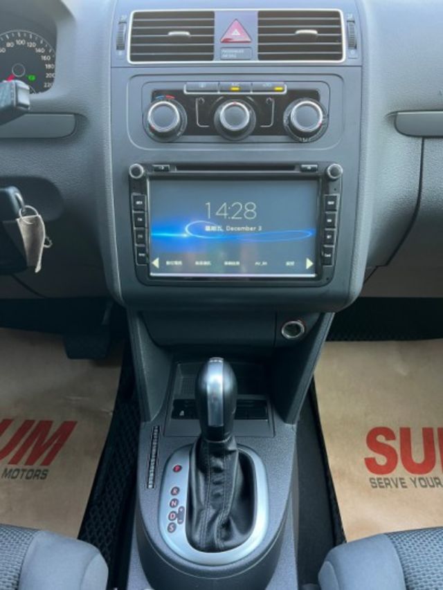 【預約賞車即享網路優惠價】1.6Turbo 7人座  分區溫控 中控螢幕  安全氣囊 ABS 後出風口  第12張相片