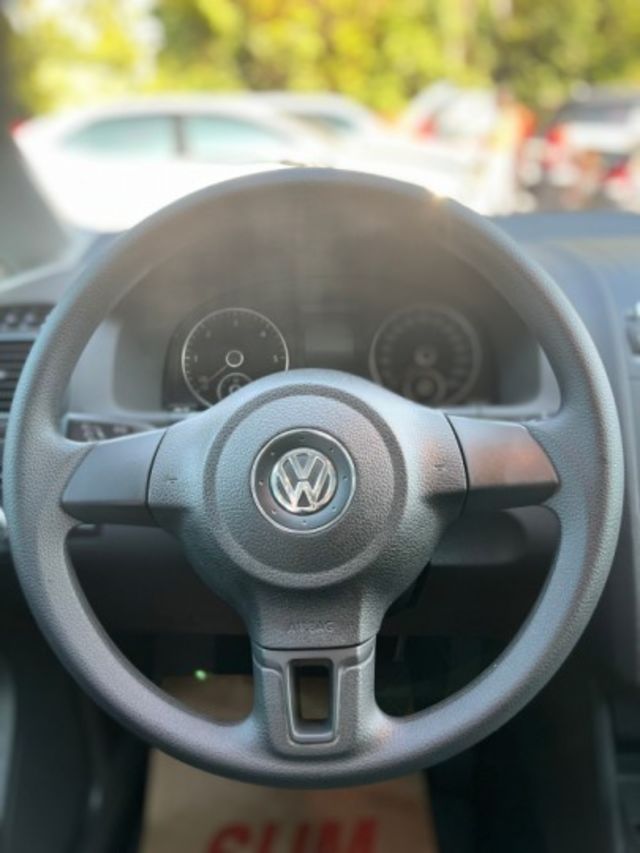 【預約賞車即享網路優惠價】1.6Turbo 7人座  分區溫控 中控螢幕  安全氣囊 ABS 後出風口  第17張相片