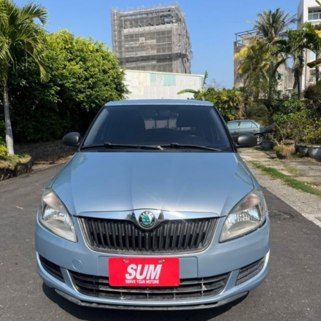 【預約賞車即享網路優惠價】1.6 小資代步車 德系安全性 練車 買菜 都適合  第2張相片