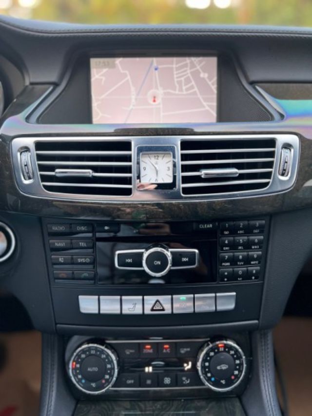 【預約賞車即享網路優惠價】3.5 BlueEFFICIENCY 電動尾門 電動座椅 摸門解鎖 iKEY 導航 倒車顯影  第19張相片