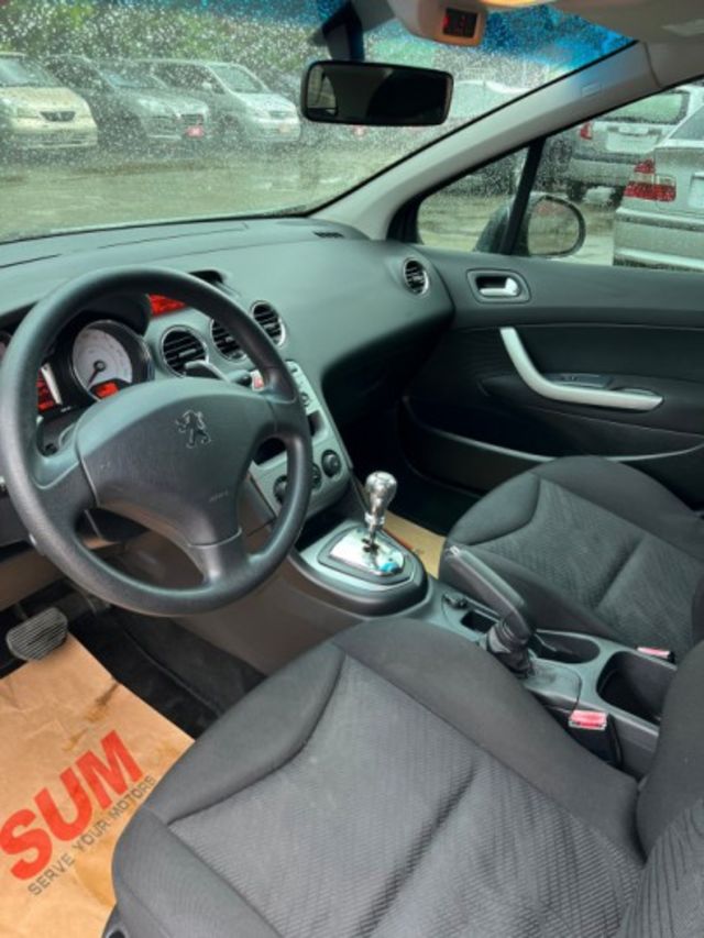 【預約賞車即享網路優惠價】1.6 CLASSIC 法系代步車 喜歡有需要的朋友不要錯過  第11張相片
