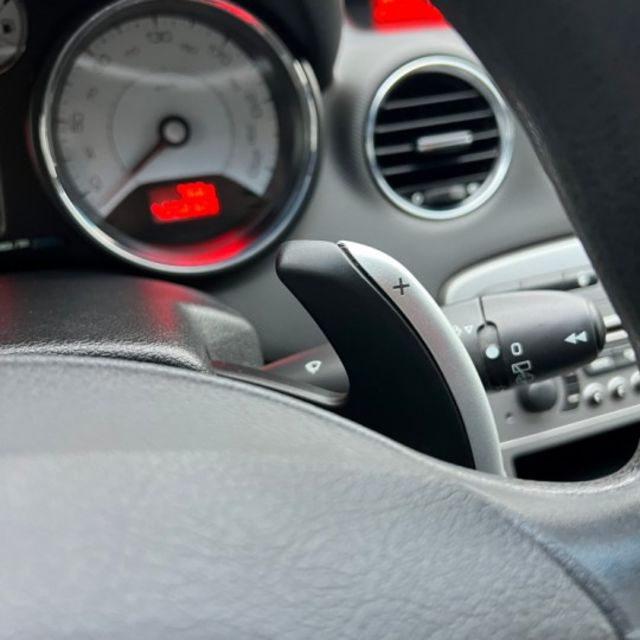 【預約賞車即享網路優惠價】1.6 CLASSIC 法系代步車 喜歡有需要的朋友不要錯過  第17張相片