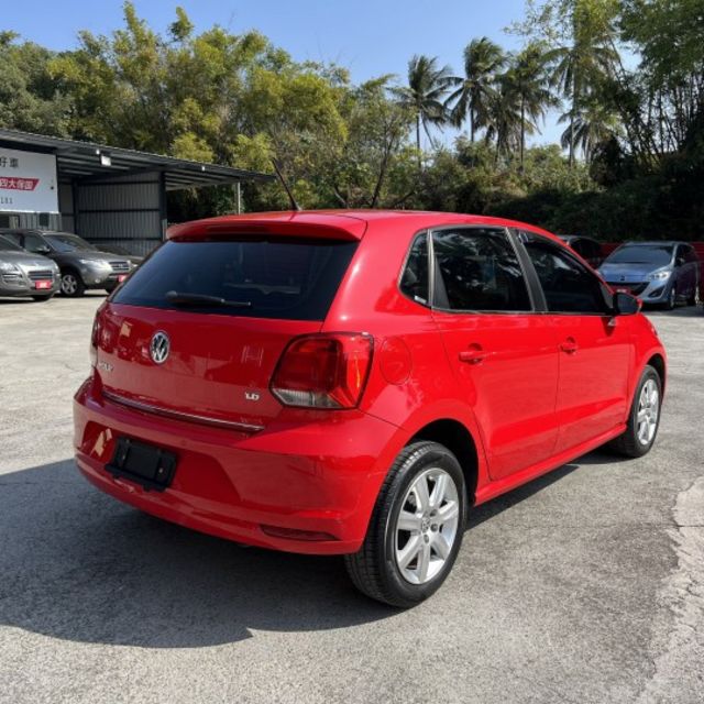【預約賞車即享網路優惠價】1.6 cc 5D  好開省油 小資族的好選擇 無泡水 無重大事故  第6張相片