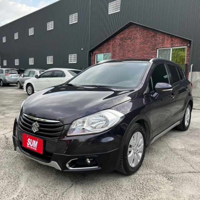 【預約賞車即享網路優惠價】1.6 GL PLUS 倒車顯影 一鍵啟動 胎壓偵測 衛星導航  第1張相片
