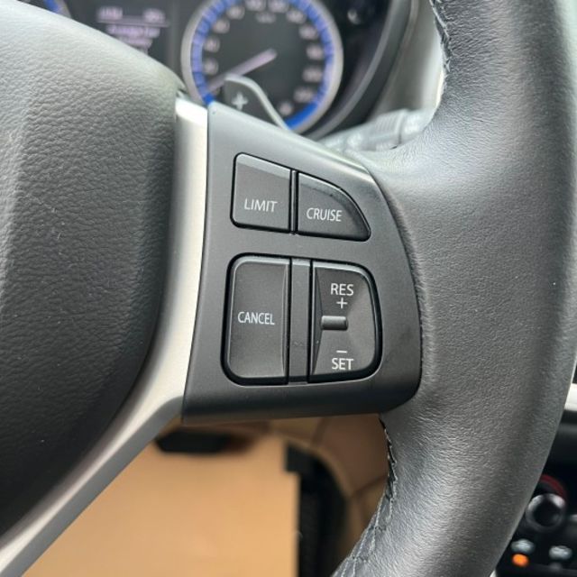 【預約賞車即享網路優惠價】1.6 GL PLUS 倒車顯影 一鍵啟動 胎壓偵測 衛星導航  第15張相片