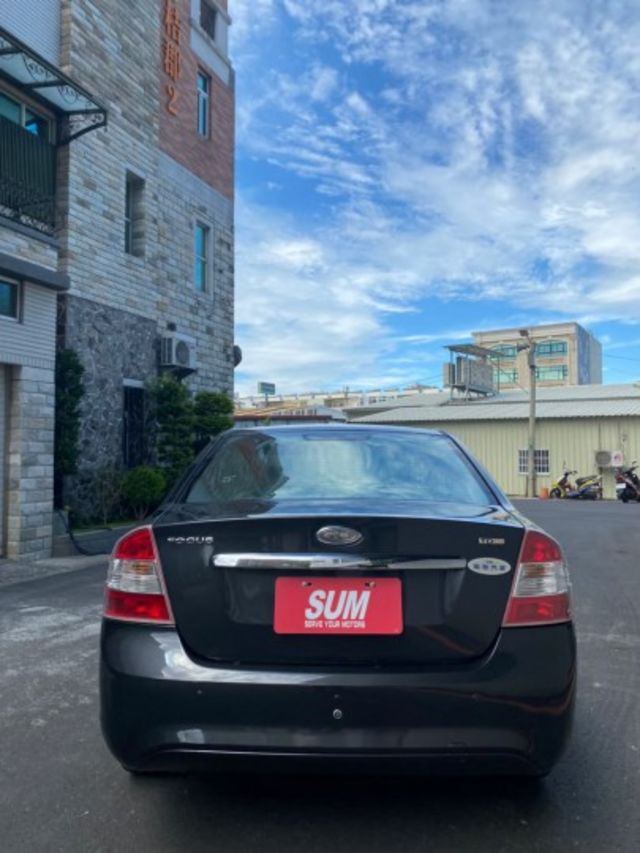 【預約賞車即享網路優惠價】1.6 4D經典款 代步車首選 有需要的朋友不要錯過  第4張相片
