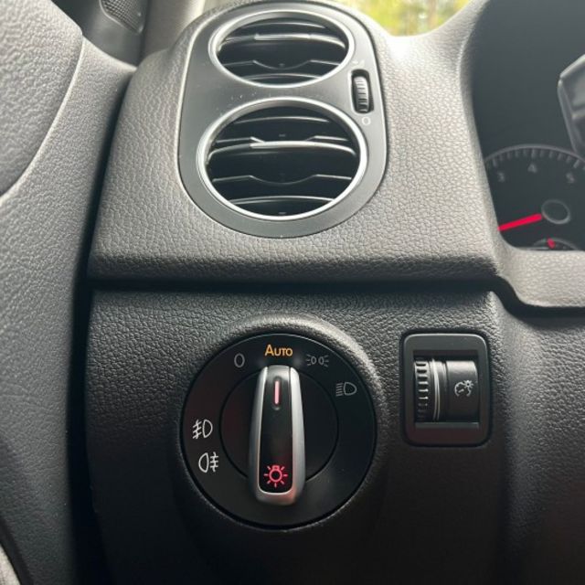 【預約賞車即享網路優惠價】1.4 TSI PLUS 電動天窗 進口平價代步車 喜歡有需要的朋友不要錯過  第20張相片