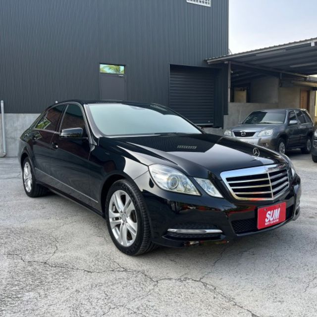 【預約賞車即享網路優惠價】3.0 老闆坐駕 電動天窗 電動座椅 定速 恆溫空調  第3張相片