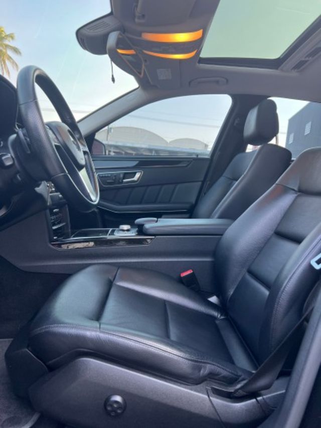 【預約賞車即享網路優惠價】3.0 老闆坐駕 電動天窗 電動座椅 定速 恆溫空調  第11張相片