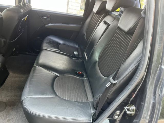 【預約賞車即享網路優惠價】1.6 GLD-S 全車氣氛佳 無待修 車況好 內外裝極新 冷氣很涼 有倒車顯影  第8張相片
