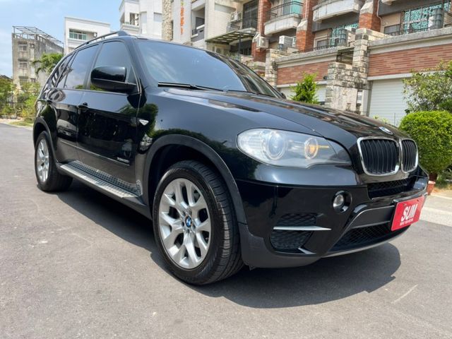 【預約賞車即享網路優惠價】3.0 XDRIVE 35I 電動座椅 倒車顯影 電動天窗  第3張相片