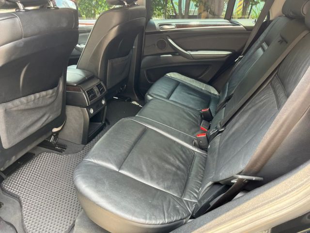 【預約賞車即享網路優惠價】3.0 XDRIVE 35I 電動座椅 倒車顯影 電動天窗  第12張相片