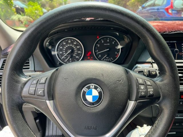 【預約賞車即享網路優惠價】3.0 XDRIVE 35I 電動座椅 倒車顯影 電動天窗  第15張相片