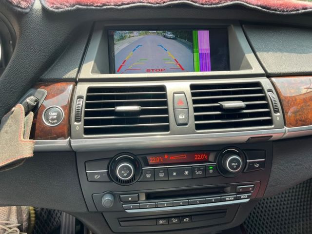 【預約賞車即享網路優惠價】3.0 XDRIVE 35I 電動座椅 倒車顯影 電動天窗  第16張相片