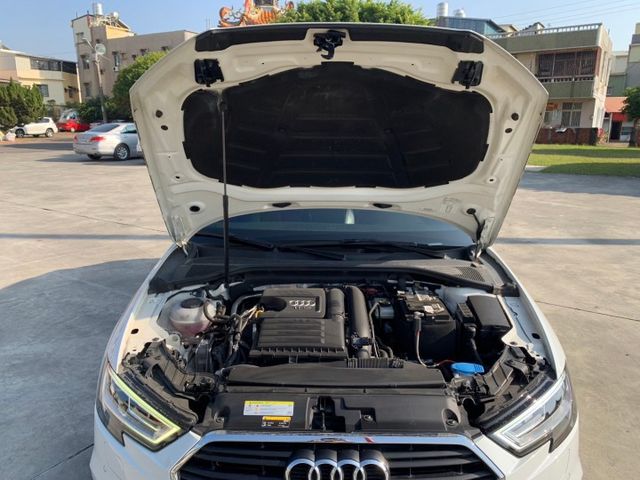 【預約賞車即享網路優惠價】35 TFSI Premium Plus ACC主動式巡航 盲點偵測 電動座椅  第7張相片