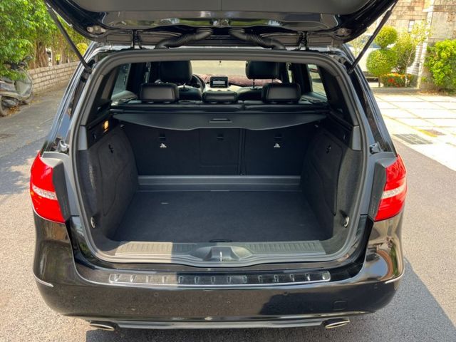 【預約賞車即享網路優惠價】1.8 CDI W246 電動座椅 換檔撥片 全景天窗 定速  第7張相片