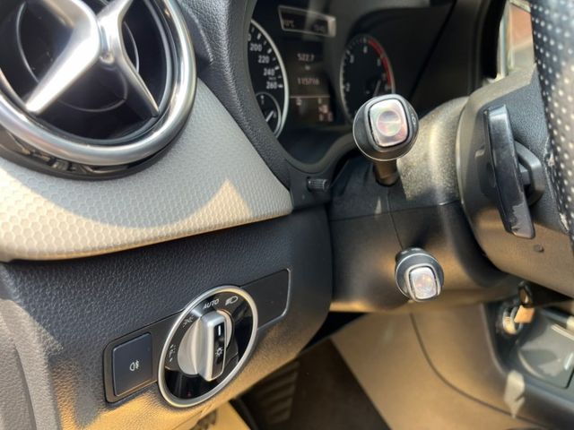 【預約賞車即享網路優惠價】1.8 CDI W246 電動座椅 換檔撥片 全景天窗 定速  第8張相片