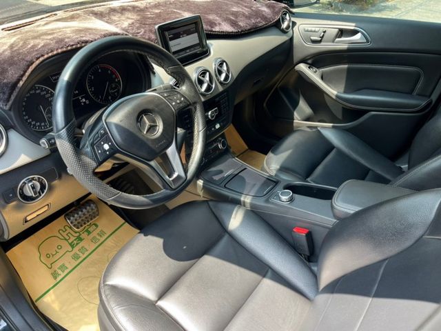【預約賞車即享網路優惠價】1.8 CDI W246 電動座椅 換檔撥片 全景天窗 定速  第9張相片