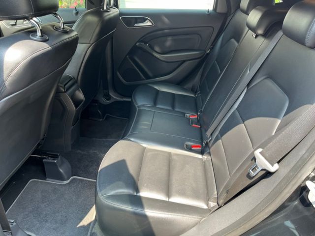 【預約賞車即享網路優惠價】1.8 CDI W246 電動座椅 換檔撥片 全景天窗 定速  第10張相片