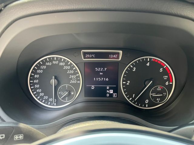 【預約賞車即享網路優惠價】1.8 CDI W246 電動座椅 換檔撥片 全景天窗 定速  第14張相片
