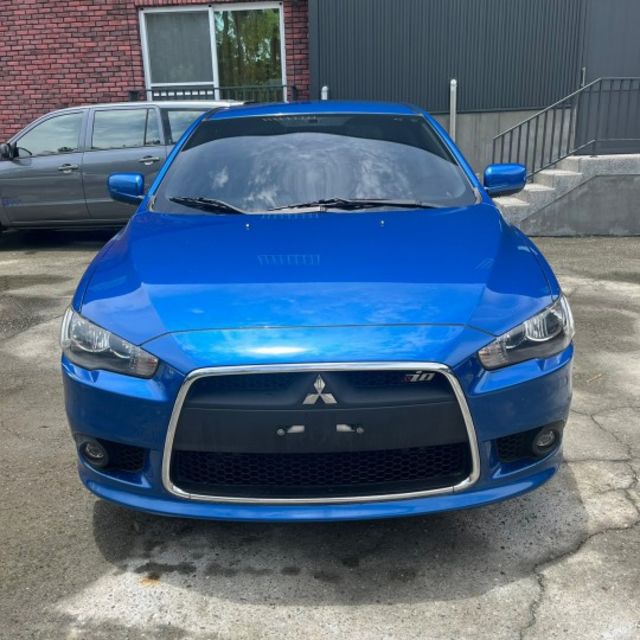 全車氣氛佳 內外裝極新 鯊魚車頭 方向盤控制鍵 里程跑22萬多 里程保證  第5張相片