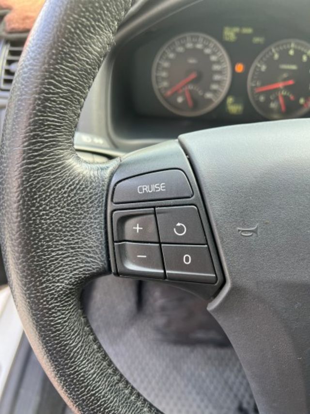 【預約賞車即享網路優惠價】2.4 安全氣囊 電動椅 ABS 防滑皮椅 鋁圈 定速  第14張相片