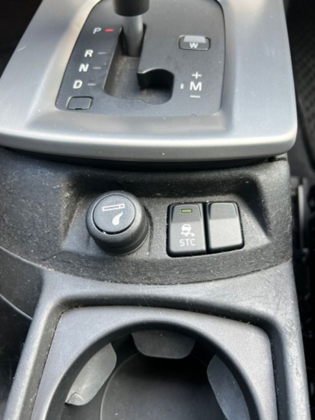【預約賞車即享網路優惠價】2.4 安全氣囊 電動椅 ABS 防滑皮椅 鋁圈 定速  第18張相片
