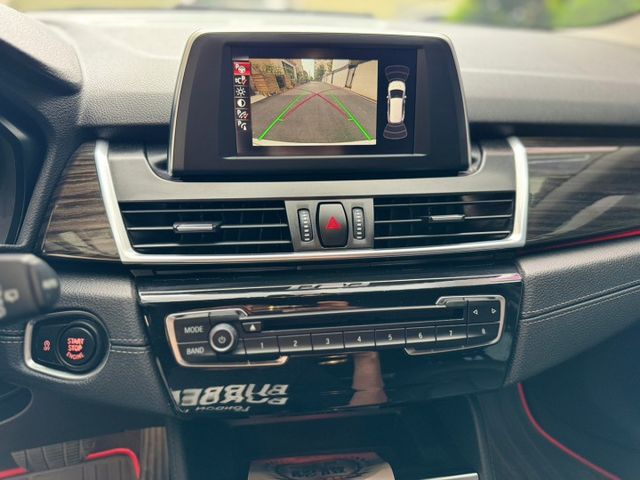 【預約賞車即享網路優惠價】雙前電動座椅 電尾門 免鑰匙啟動 倒車顯影 後座出風口 空間極大 家庭旅遊一車解決  第14張相片