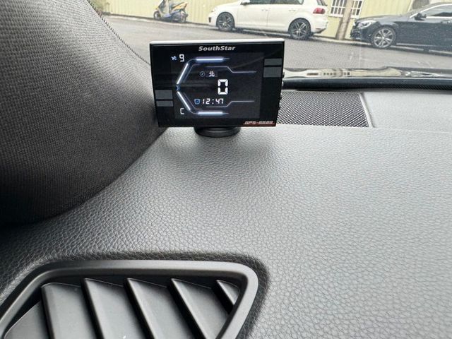 【預約賞車即享網路優惠價】2.0T 馬肯 電動尾門 電動座椅 倒車顯影  第9張相片