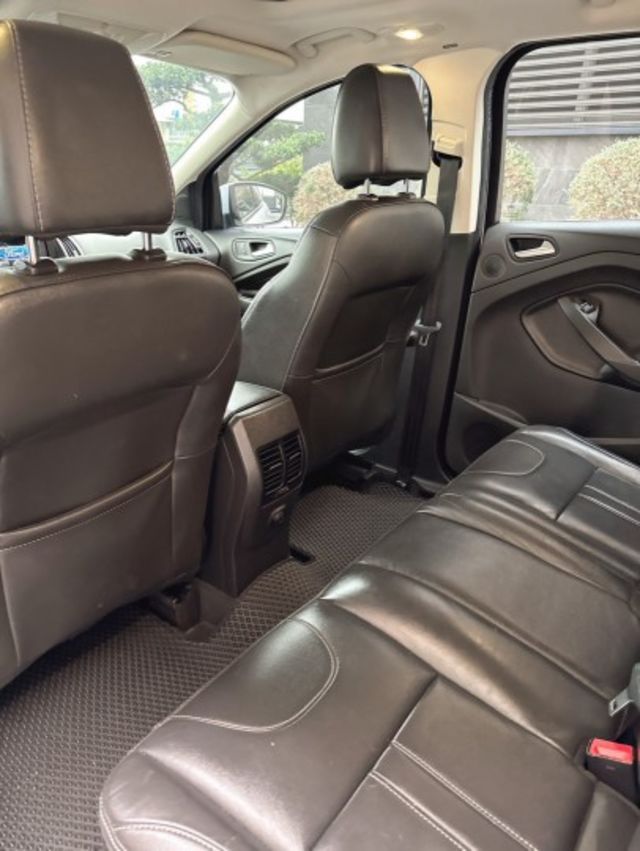 【預約賞車即享網路優惠價】180P馬力 40公斤扭力 給您滿滿的動力享受 油耗平均跑17km/L 省油省稅金 超高CP值  第15張相片