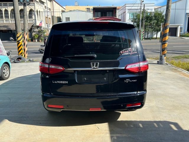 一手車 原版件 跑7萬多公里 無待修 車況佳 空間大 配備多 內外漂亮 台灣保時捷再度登場  第5張相片