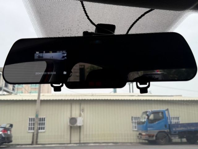 跑少里程7萬 保證無調表 外觀漆面漂亮 內裝乾淨 無菸味 整體感覺很棒 有升級安桌機 Applecarplay 行車紀錄  第11張相片